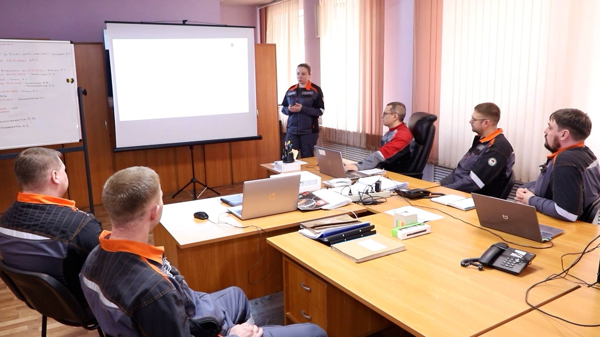 Металлурги ищут способы повышения производительности листопрокатного цеха