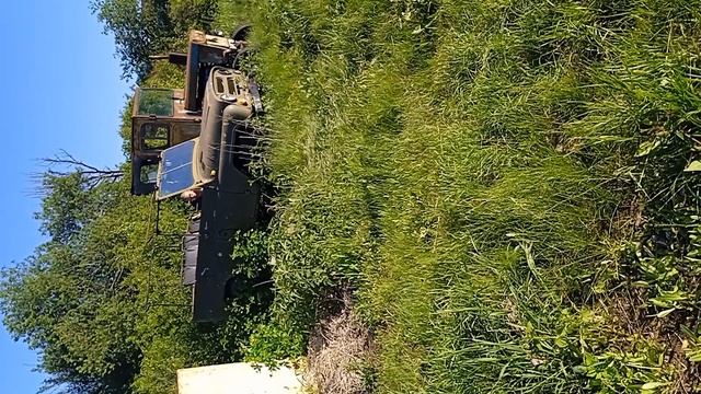 Милана спалила брата в уазике