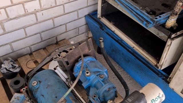Almig Belt30 ремонт гвинтового компресора. Нам привезли Lego
