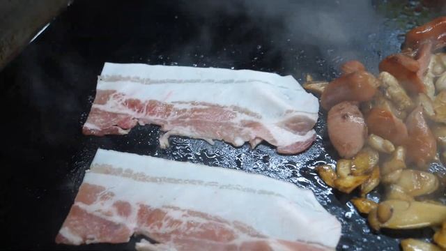 Emperor Cup Bop в Норянджине со всеми вкусными ингредиентами _ Emperor Cup Bop