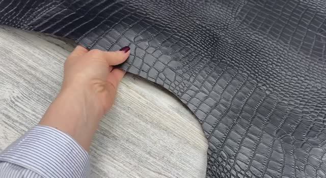 Capra Crocco Black