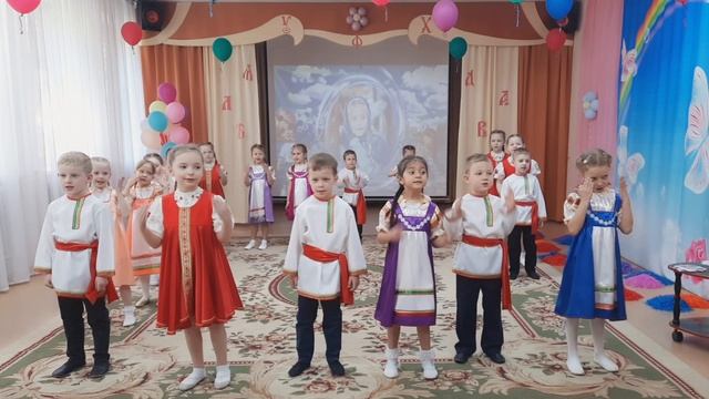песня "Белый, синий, красный" (С.Смирновой)