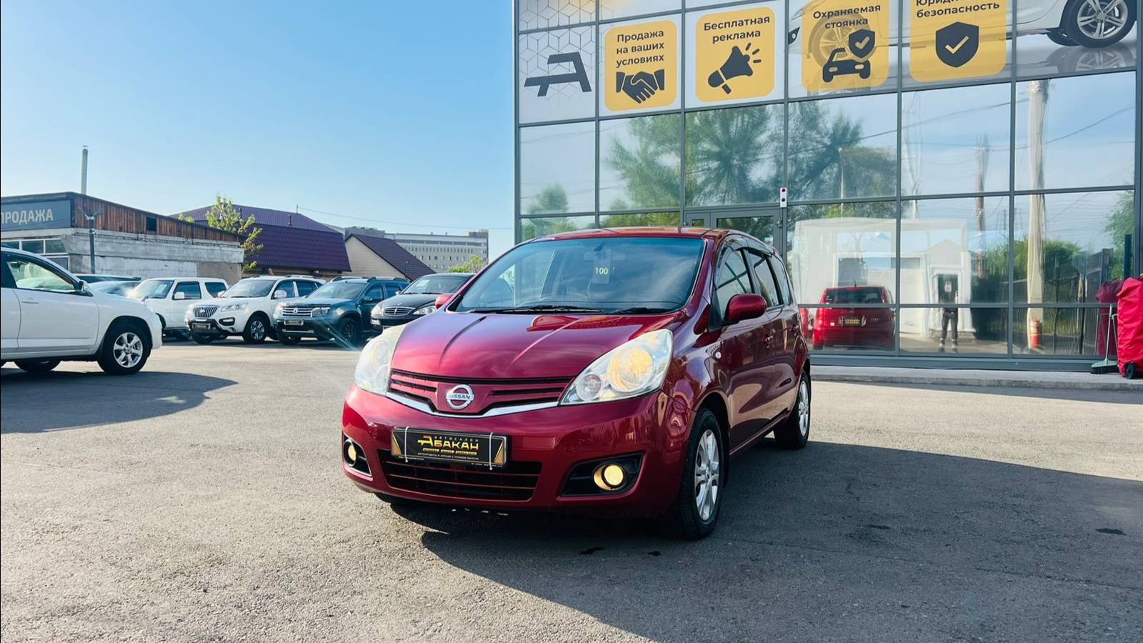 Nissan Note, 2011 год
