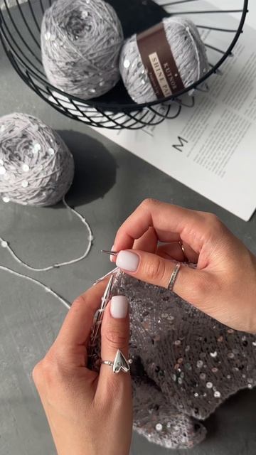 Свяжем из пайеток вместе? Описание на swknit.ru