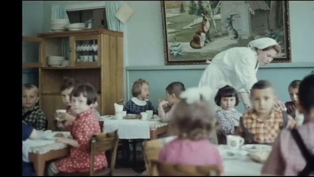 "ПРОСНИСЬ И ПОЙ"- ностальгия по СССР