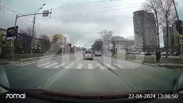 Зелёный проехал на красный: водитель автобуса нарушил