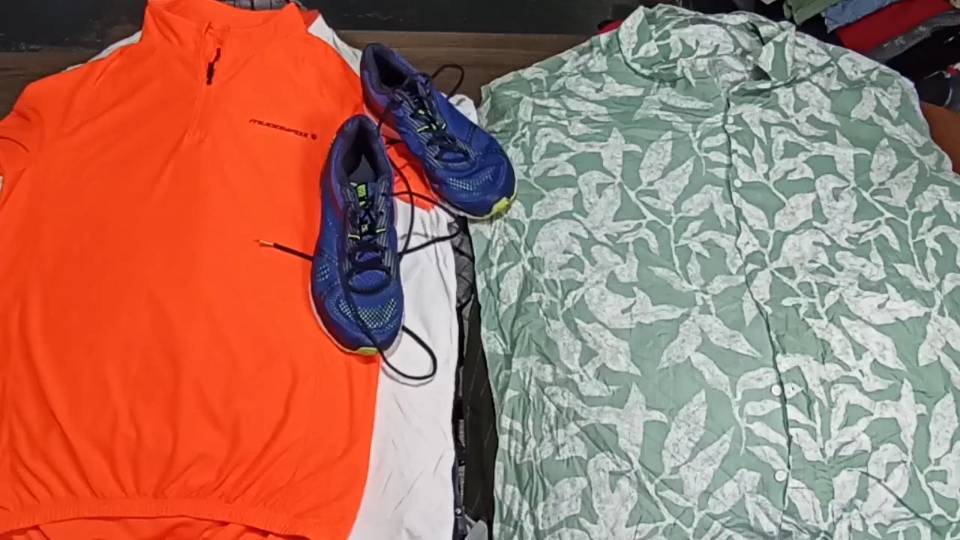 Лот 2860 Микс Мужской Англия Крем 1420₽/ кг 91 ед. 29,4 кг