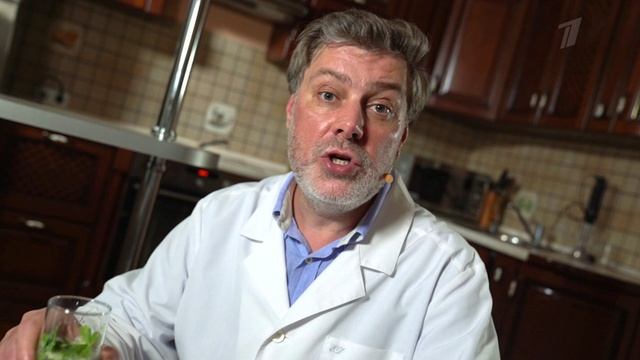 Противопохмельный коктейль от Дениса Лобкова. Доброе утро. Фрагмент выпуска от 26.07.2021