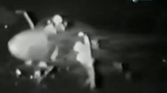 ONLY 18+! SHOCK--MAN SUCKED INTO JET ENGINE!!!!!!!!ЖЕСТЬ!!! ЧЕЛОВЕКА ЗАСОСАЛО
