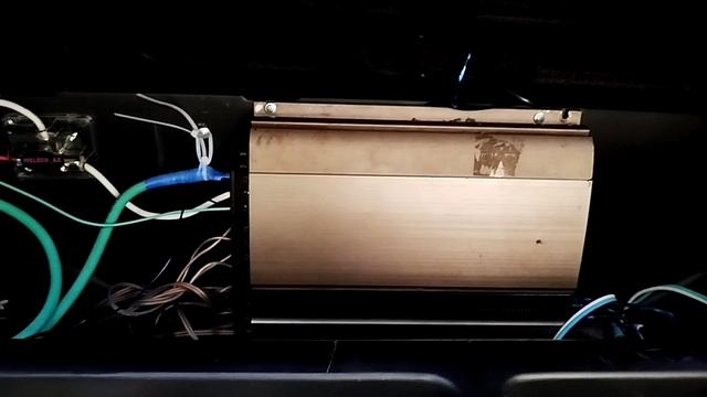 Установка 4 канального усилителя Barracuda 4.100 V.2 от DL audio