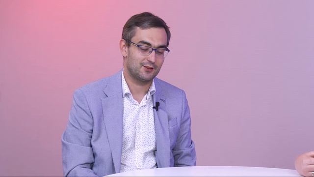 Приёмная кампания 2024: Международник vs Аналитик