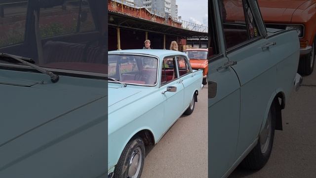 Пробка из советских авто "Москвич" на #дим2025