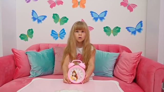 Диана и невидимый помощник Рома