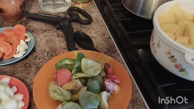 Живем в Адыгее/ Варю суп из утки и компот из своих фрук?