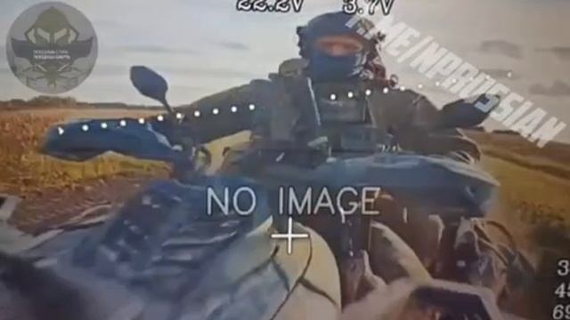 Российский FPV-дрон выписал штраф всушнику на квадроцикле за попытку проехать в Курскую область.