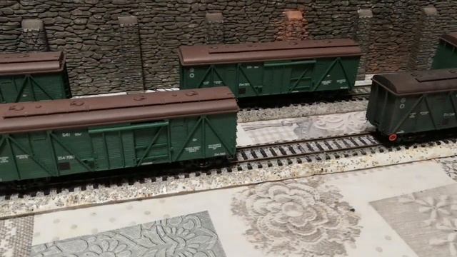 Крытые вагоны "СЖД" (16 октября 2020 г.)