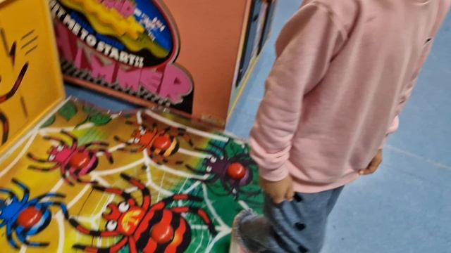 с пауками 🤪