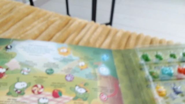 снимаем про альбом Ам ням с игрой и читаем как их зовут