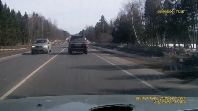 вот так нужно выезжать со второстепенной дороги