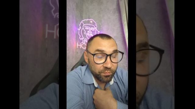 Смотрим всем украинским Селом.Даже гуси.