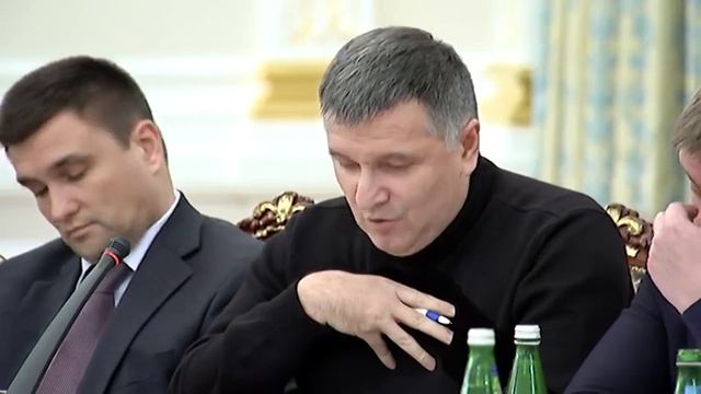 Видео ссоры Авакова и Саакашвили. Аваков кидает стака?