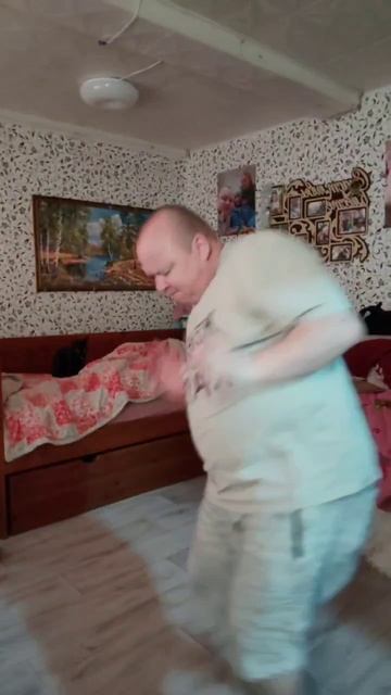 Когда Катя в апатии, нужно что-то делать 🕺