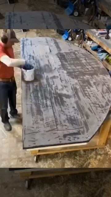 Стол для переговоров Масштаб впечатляет.
#столярка