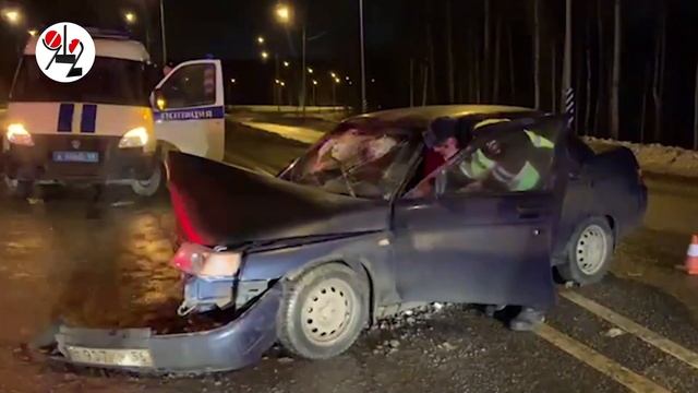 "Десятка" влетела в отбойник и покалечила 4 пассажиров