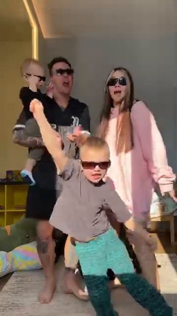 Павлов Family (343)