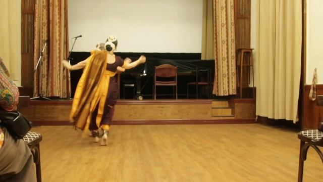 Танец, посвящённый празднику Холи. Исп. анс. "Сарасвати
