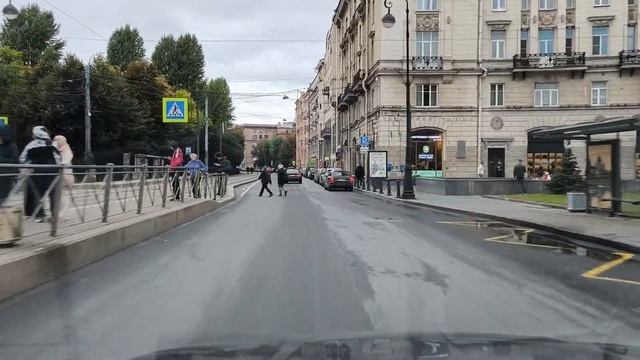 2024.10.04. Погода Петербург. 15:59. +10°.