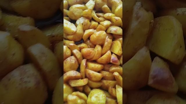 #Как приготовить картошечку по деревенски#