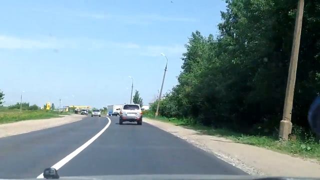 Таксист не вовремя выехал на главную