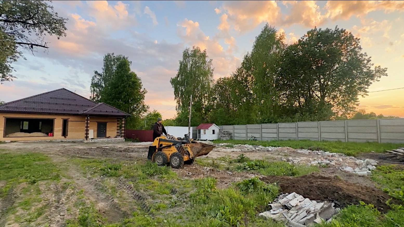 Вот это находка! Работа в теплицах. Наводим порядок на участке. Жизнь простых людей в деревне.