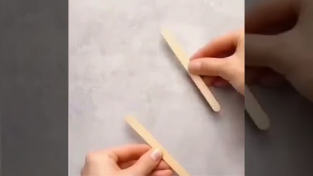 Еще пара идей из палочек для мороженного, деревянных шпажек и клея.
#идея