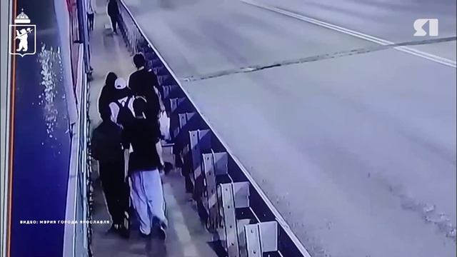 Вандалы в Ярославле испортили украшение ко Дню города