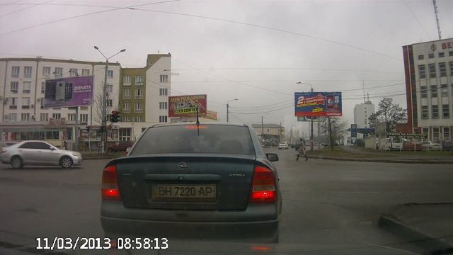 Видеорегистратор GT R85 (день, пасмурно)