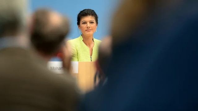 BZ: Вагенкнехт раскритиковала наращивание немецких военных на границе с Россией.