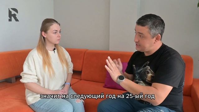 4-летний водитель знакомит менеджера Анну со своей рел