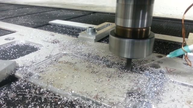 FlexiCam S2 1525 и самодельный СОЖ