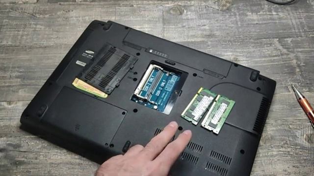 Апгрейд старого ноутбука из 2010 Одноядерный Samsung R517 intel nottoxjq (часть 1)