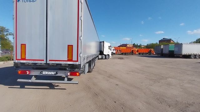 Последние кадры машины. У меня есть одна слабость. Я очень люблю машины. Они как живые. Согласны?😊