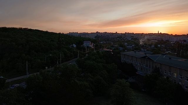 а жизнь продолжается..