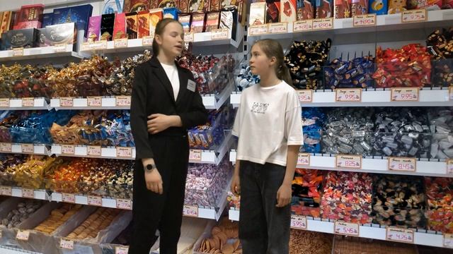 КОРОБКА КОНФЕТ сценка #прикол #анекдот #конфеты #шутка