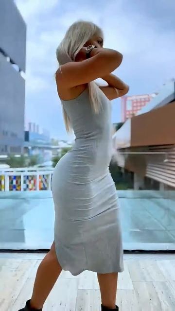 _fyy0a8fgCI - Beautiful Street Fashion Outfits Style #shorts