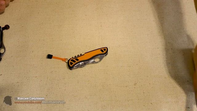 Обзор Victorinox Hunter XS 0.8331.MC9