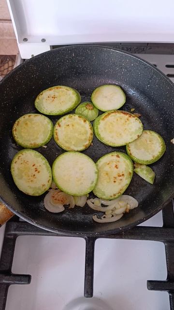 Завтрак кабачками.