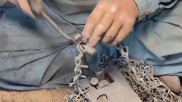 Невероятныи процесс изготовления железнои цепи На Небольшом заво