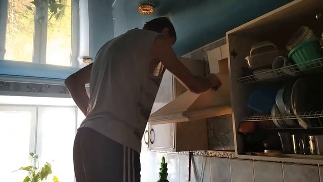 Дела житейские ! Разбираю и чищу вытяжку!