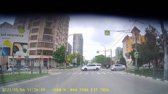 Новороссийск. Нарушение ПДД 2023-05-06_11-27-04